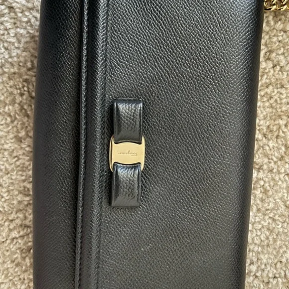 Salvatore Ferragamo Wallet on Chain - Picture 2 of 9